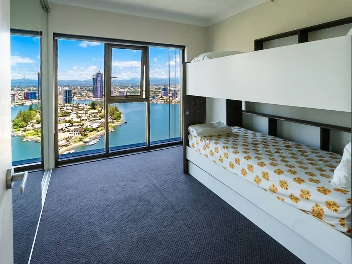 8 Admiralty Drive, Surfers Paradise - Thumbnail 9