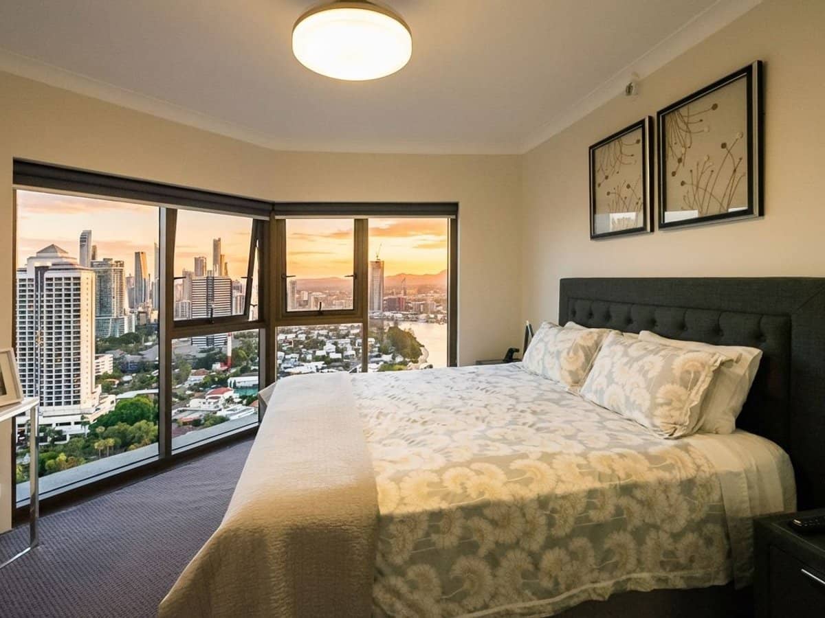 8 Admiralty Drive, Surfers Paradise - Thumbnail 24