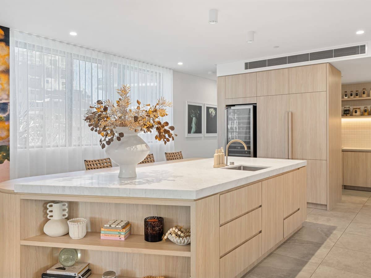 24 Woodroffe Avenue, Main Beach - Thumbnail 5