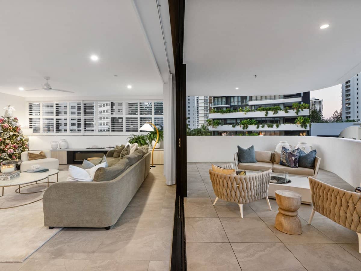 24 Woodroffe Avenue, Main Beach - Thumbnail 9