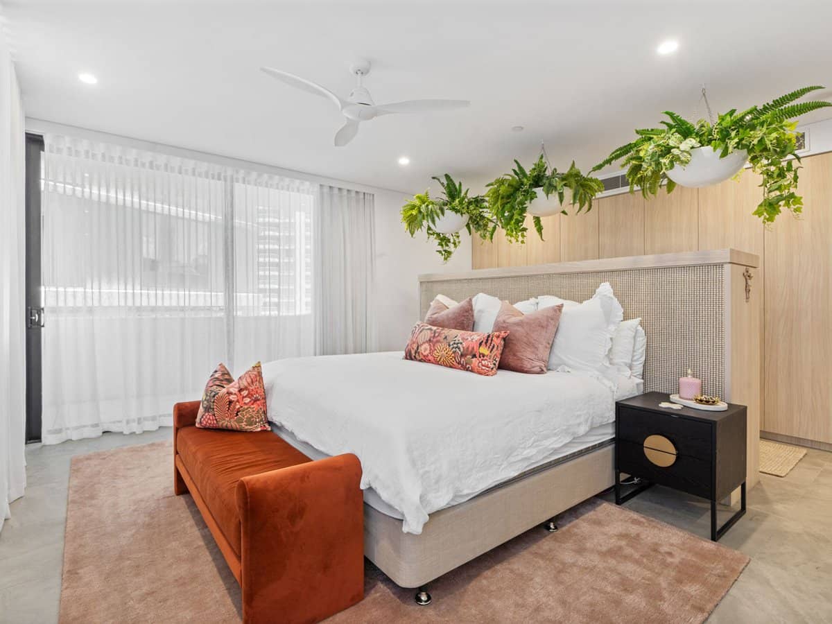 24 Woodroffe Avenue, Main Beach - Thumbnail 16