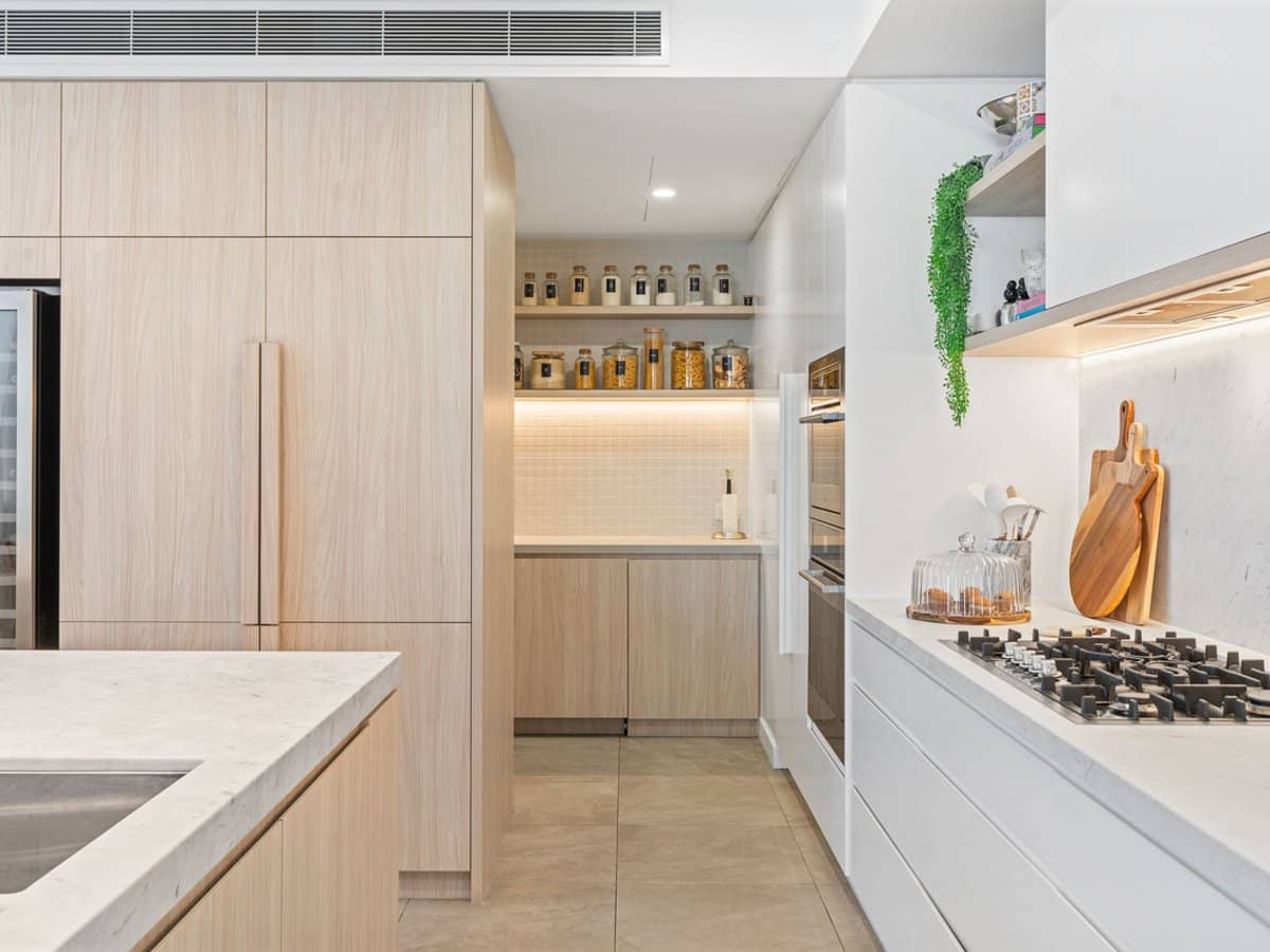 24 Woodroffe Avenue, Main Beach - Thumbnail 19