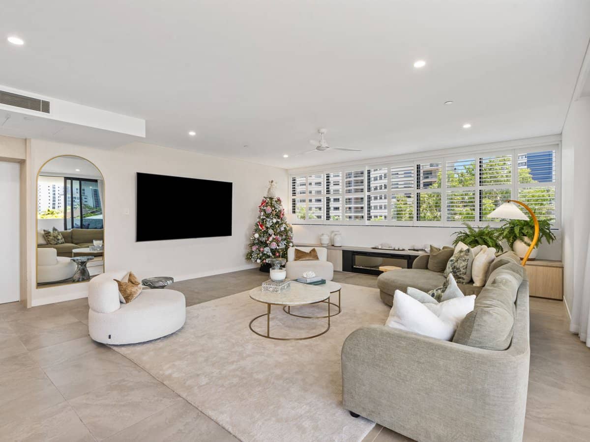 24 Woodroffe Avenue, Main Beach - Thumbnail 24