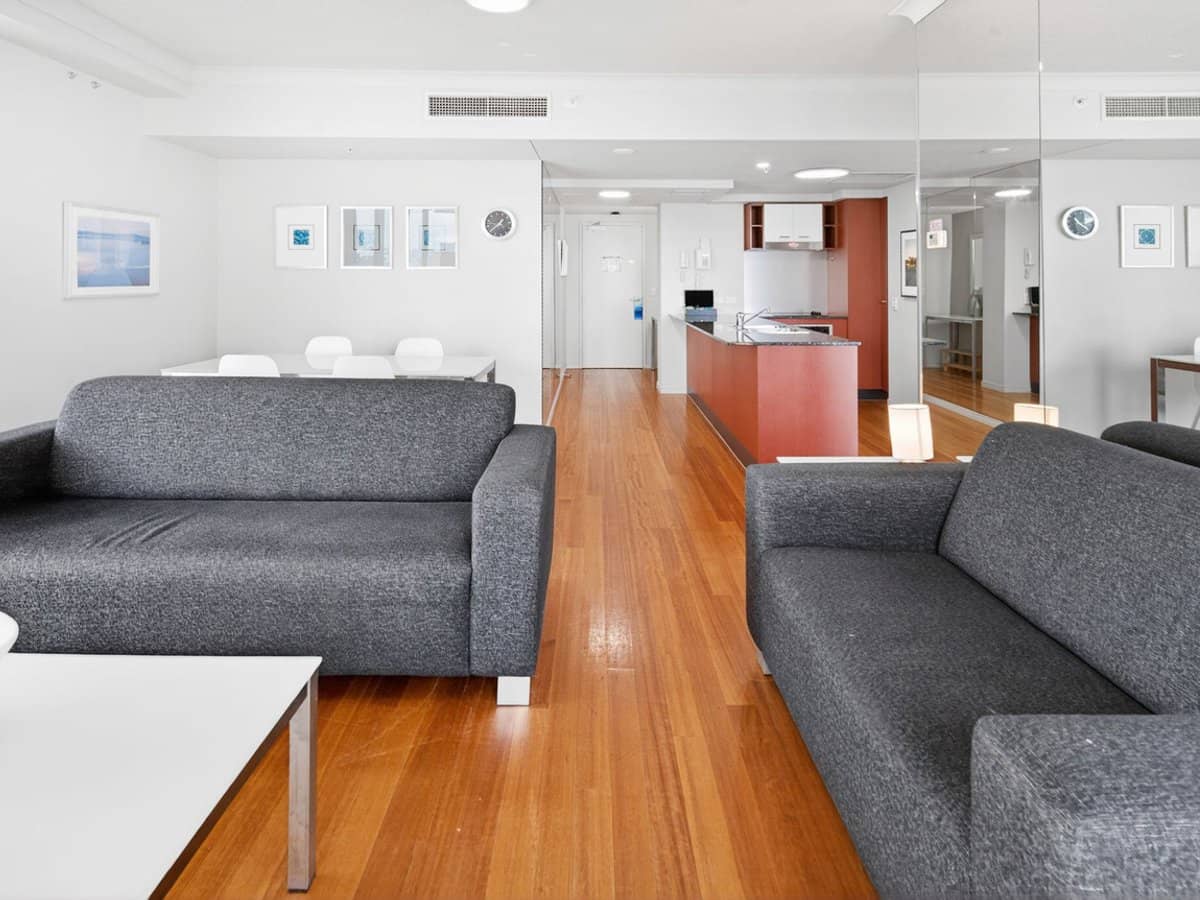 23 Ferny Avenue, Surfers Paradise - Thumbnail 10