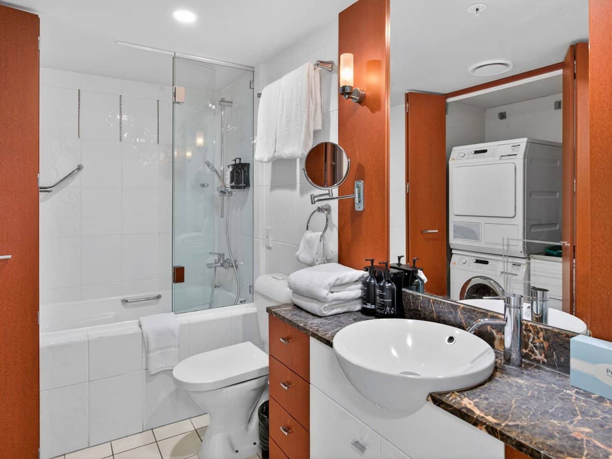 23 Ferny Avenue, Surfers Paradise - Thumbnail 23