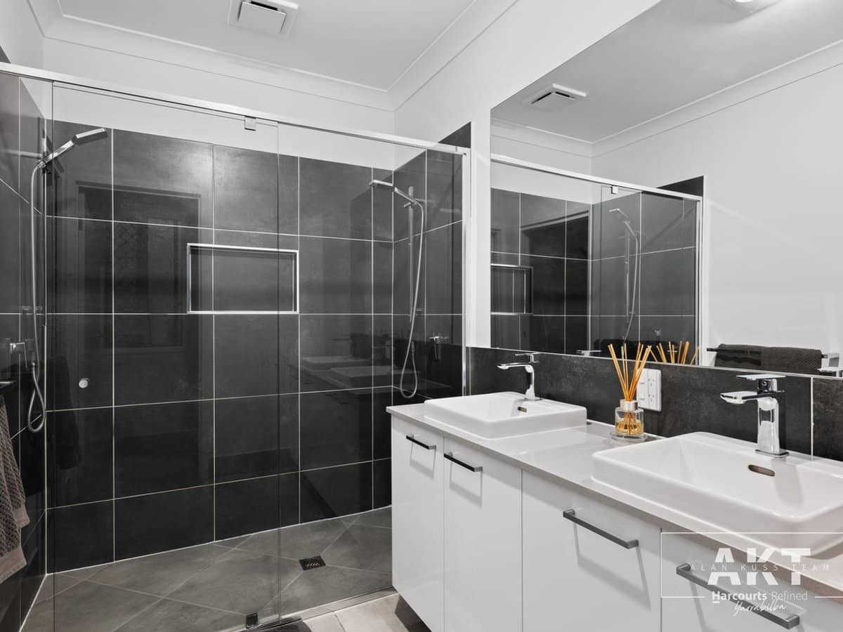 116 Expedition Road, YARRABILBA - Thumbnail 11