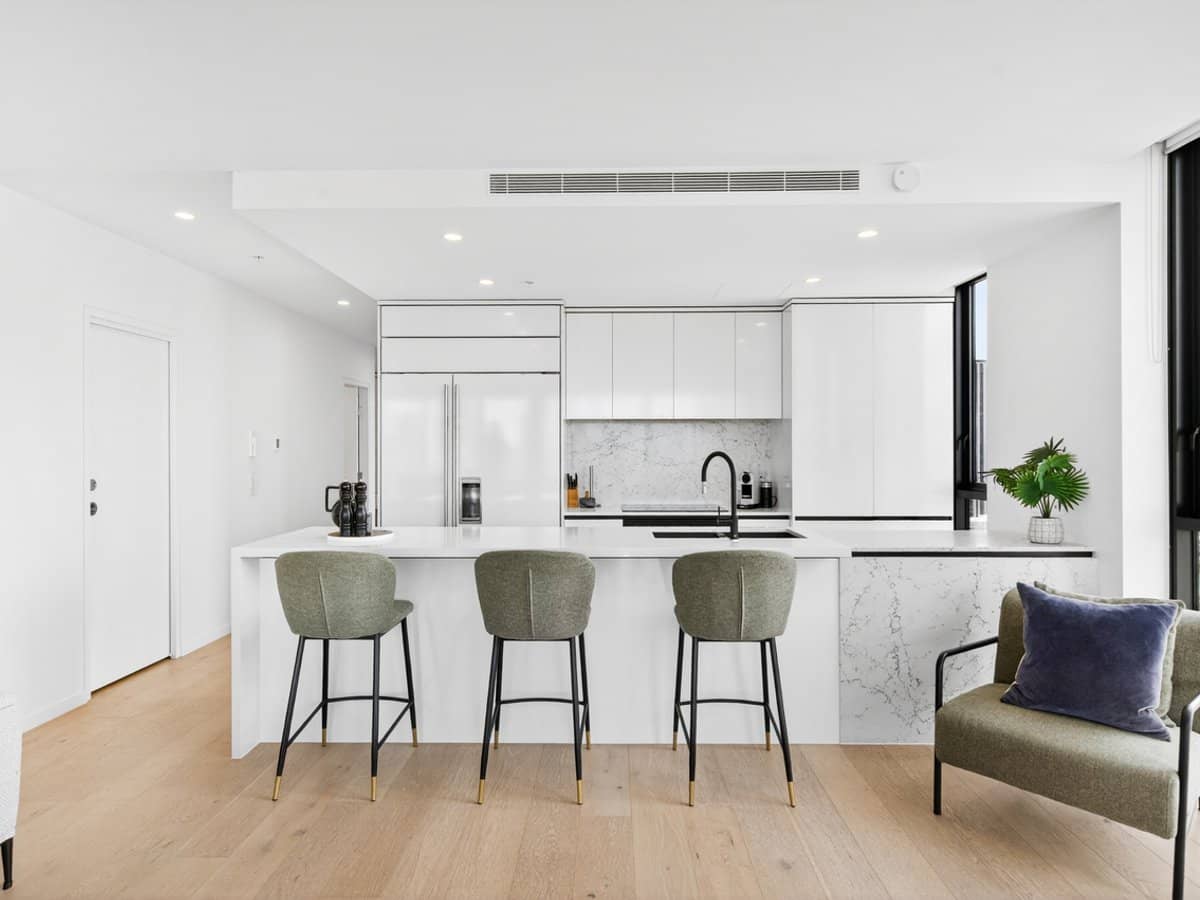 101/18 Chelsea Avenue, BROADBEACH - Thumbnail 11