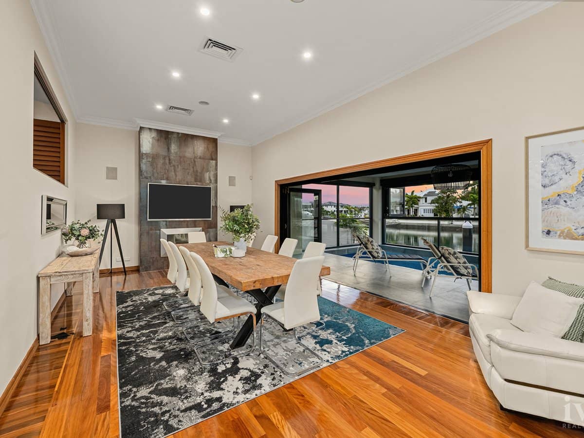 23 King Charles Drive, Sovereign Islands - Thumbnail 6