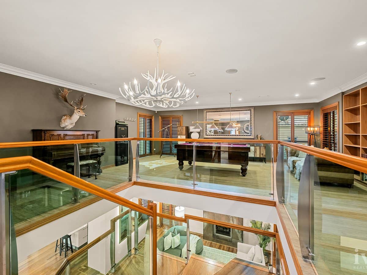 23 King Charles Drive, Sovereign Islands - Thumbnail 9