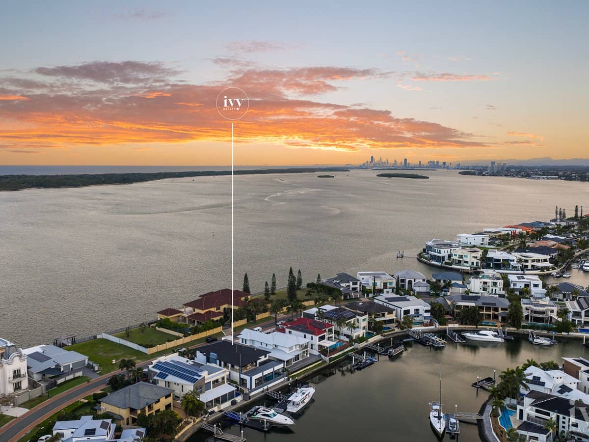 23 King Charles Drive, Sovereign Islands - Thumbnail 26