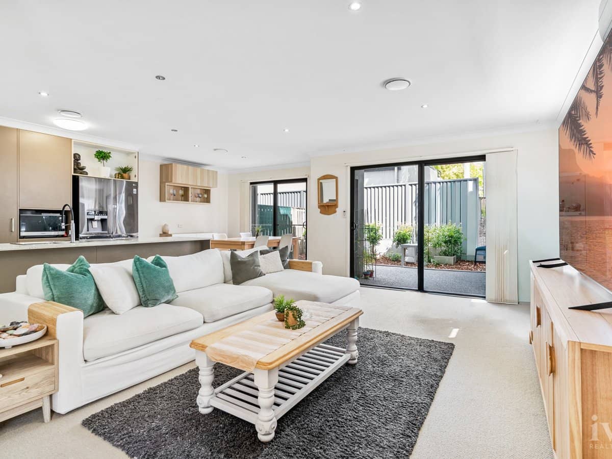 46/1 Jefferson Court, Upper Coomera - Thumbnail 1