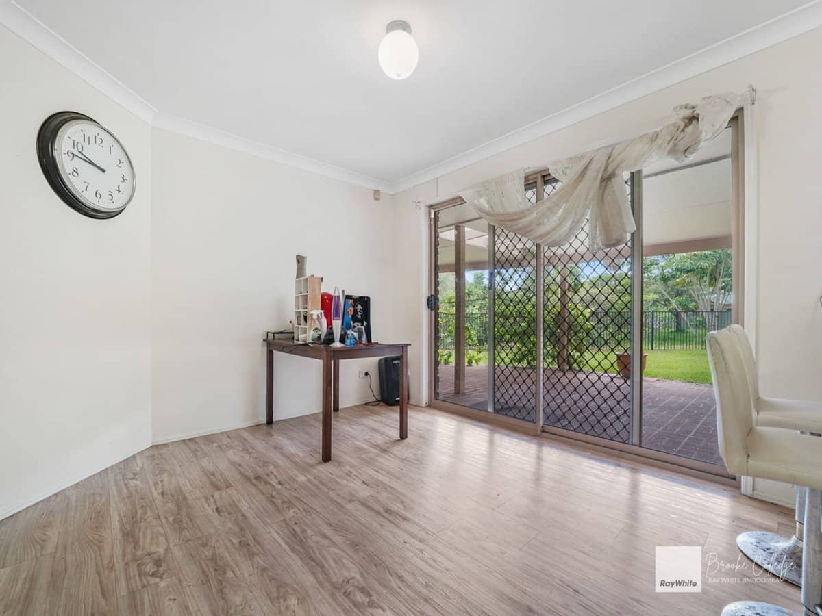 25 Mewing Court, Windaroo - Thumbnail 5
