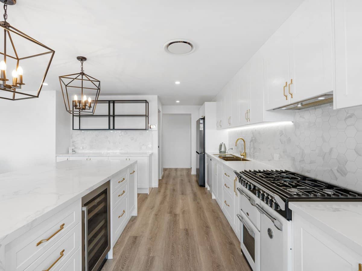 3 Ayrshire Avenue, Benowa Waters - Thumbnail 9