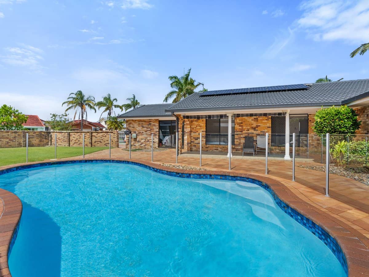 3 Ayrshire Avenue, Benowa Waters - Thumbnail 23