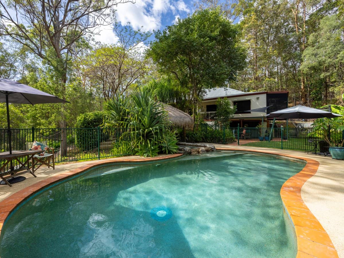 136 Henri Robert Drive, CLAGIRABA - Thumbnail 23