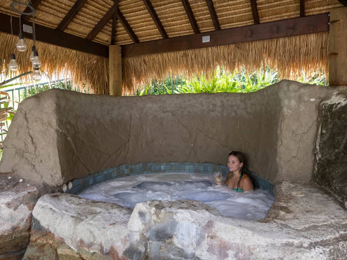 136 Henri Robert Drive, CLAGIRABA - Thumbnail 26