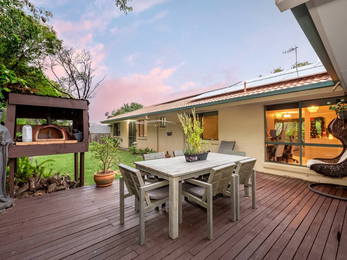 13 Hertford Crescent, MUDGEERABA - Thumbnail 4