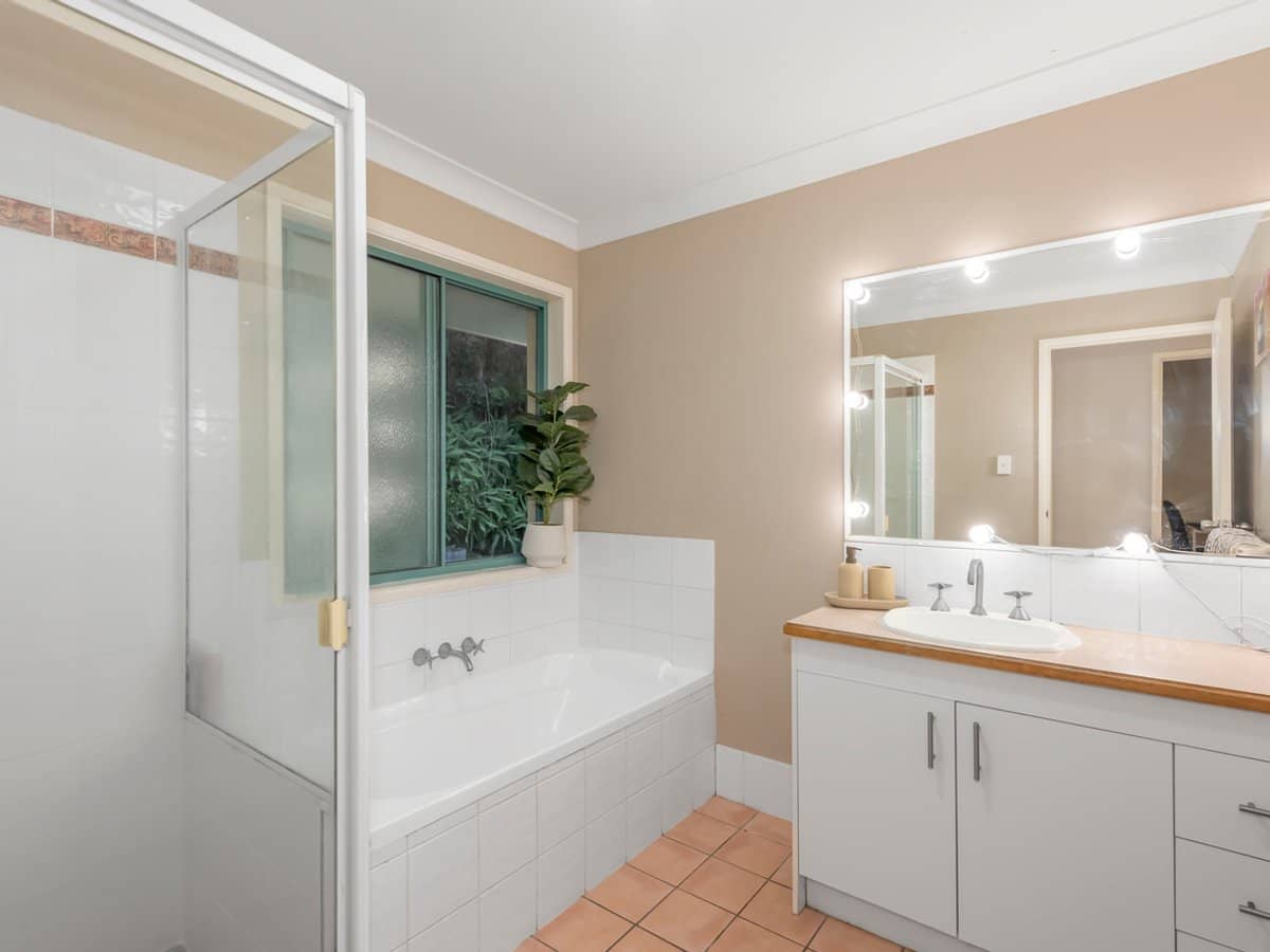 13 Hertford Crescent, MUDGEERABA - Thumbnail 15