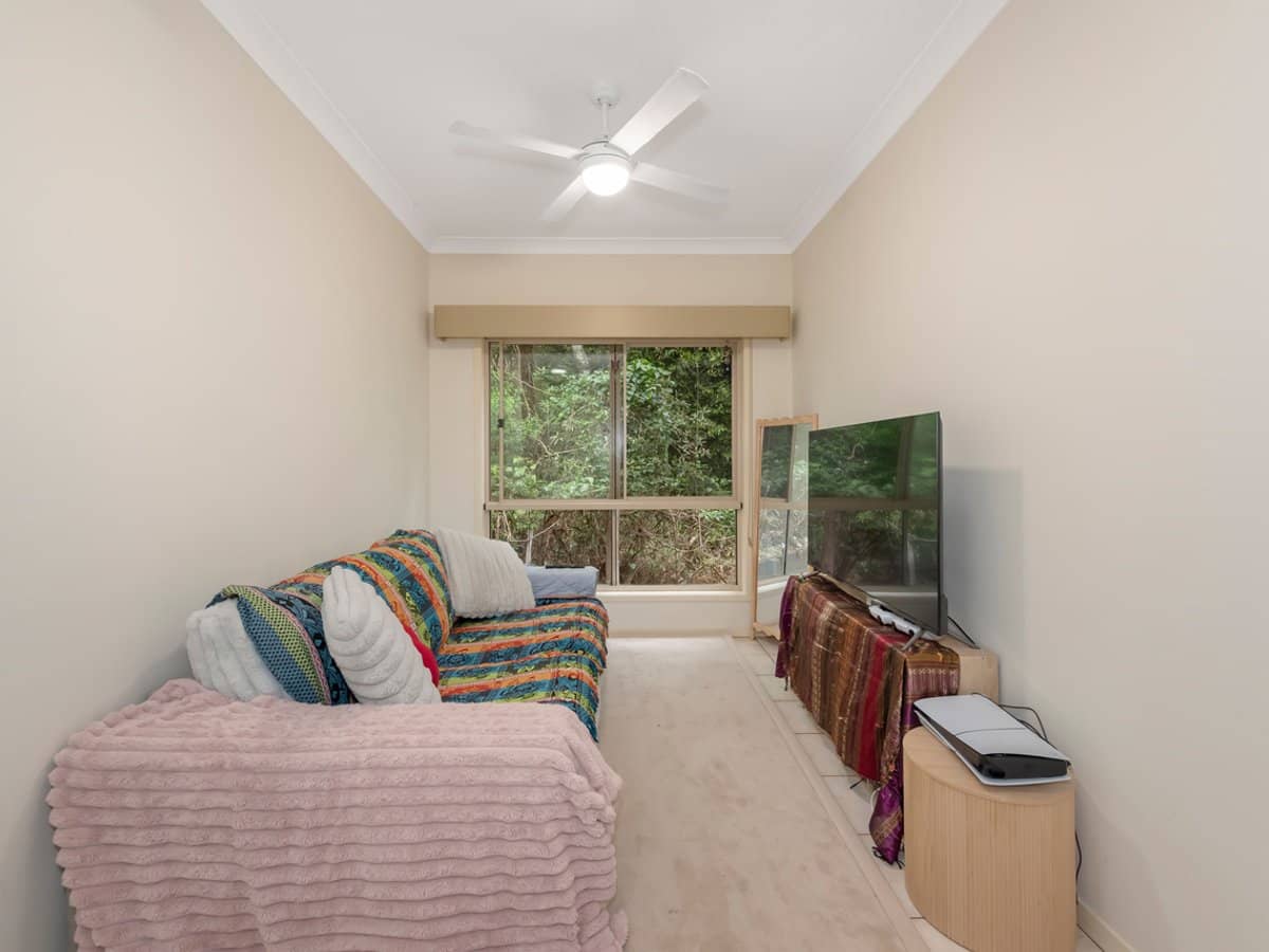 29 Banksia Road, SPRINGBROOK - Thumbnail 6