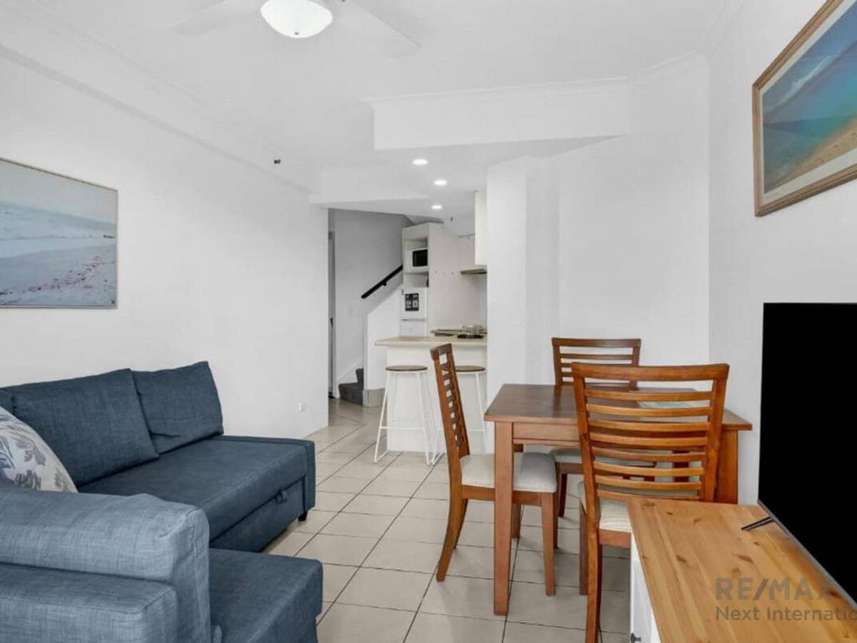 452 Marine Parade, Biggera Waters - Thumbnail 9