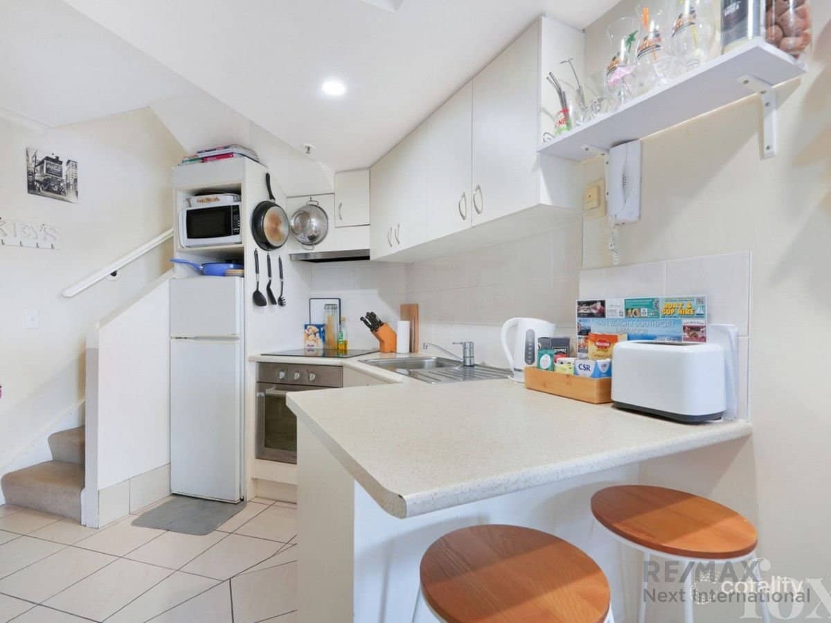 452 Marine Parade, Biggera Waters - Thumbnail 5