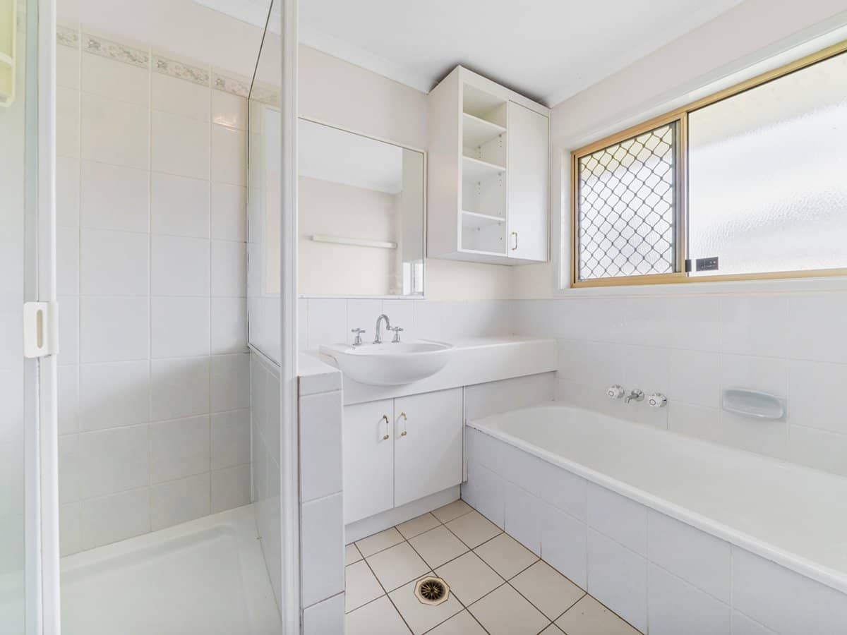 227 Fryar Road, EAGLEBY - Thumbnail 6