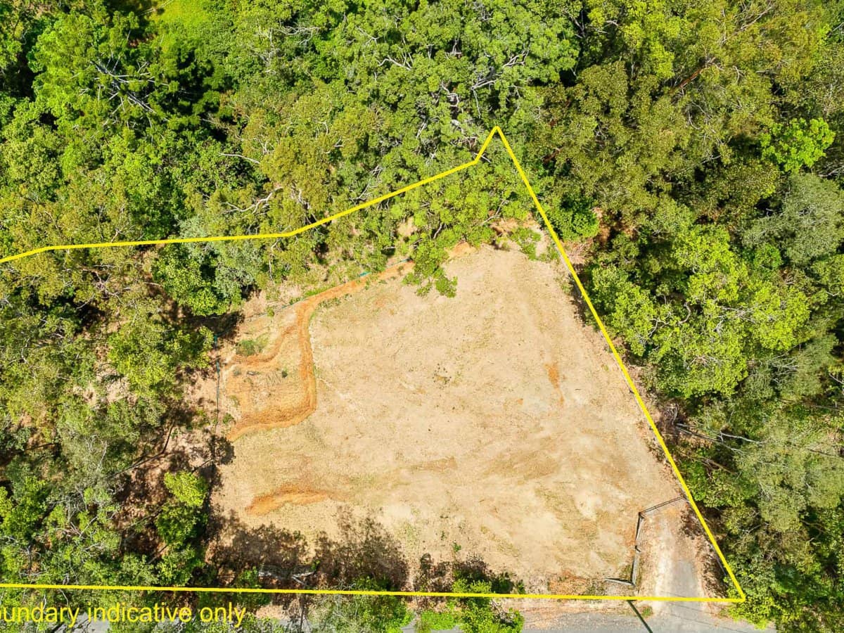 13 Dunbar Road, BONOGIN - Thumbnail 2