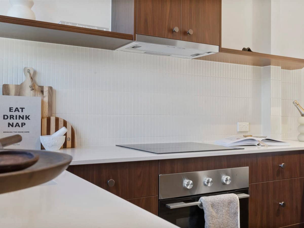 14 Christina Court, MERMAID WATERS - Thumbnail 6