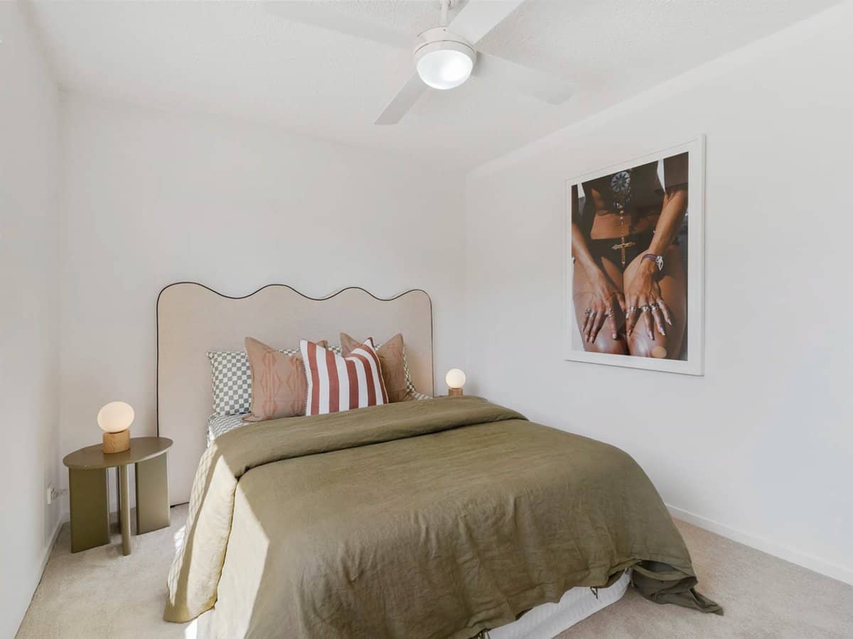 14 Christina Court, MERMAID WATERS - Thumbnail 8