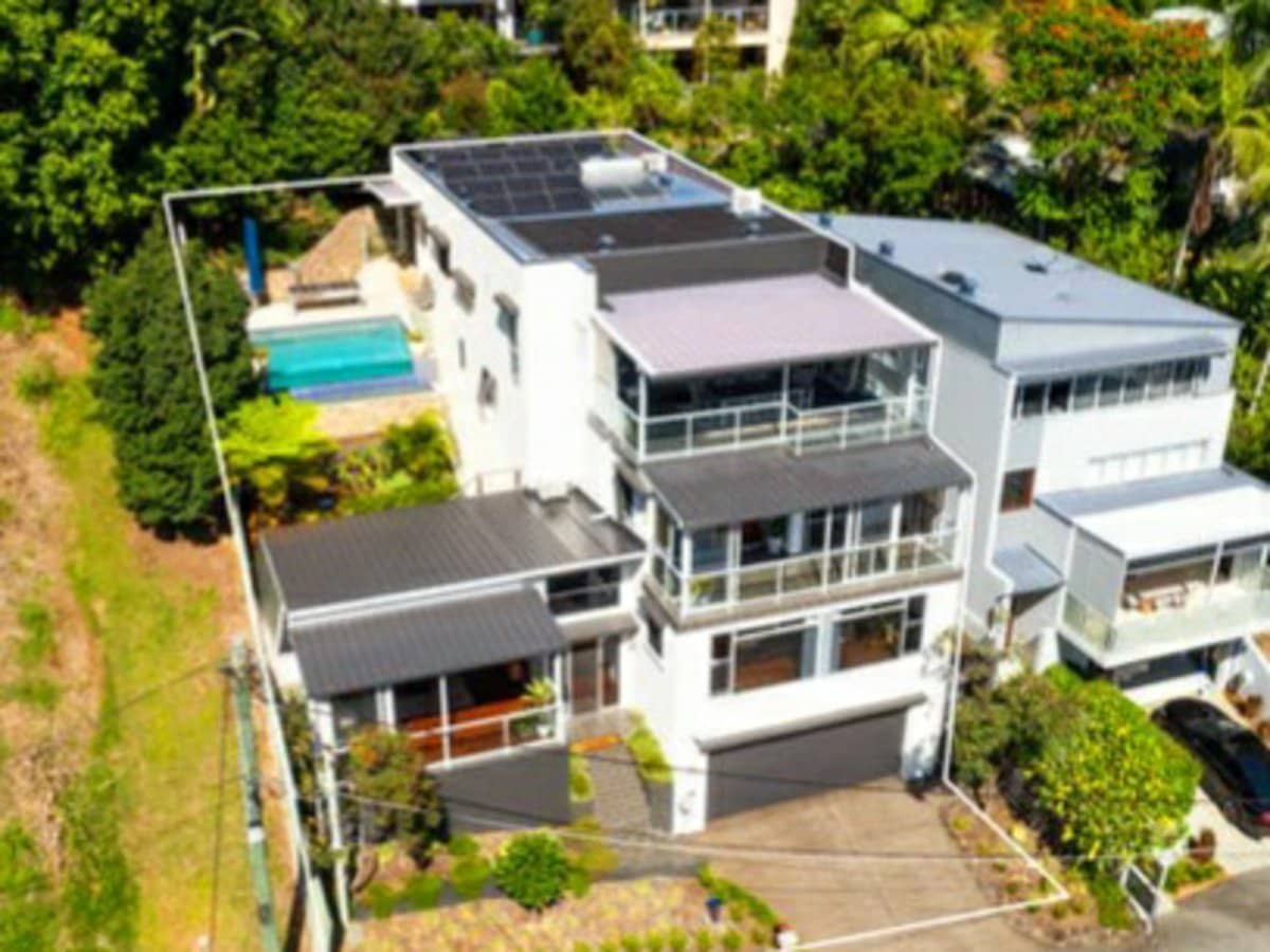 14 View Street, BURLEIGH HEADS - Thumbnail 1
