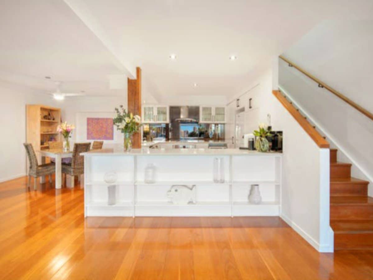 14 View Street, BURLEIGH HEADS - Thumbnail 4