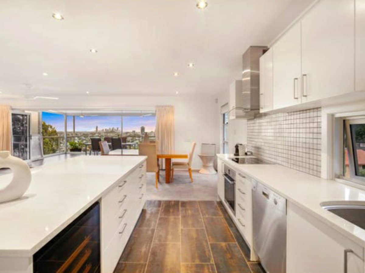 14 View Street, BURLEIGH HEADS - Thumbnail 21