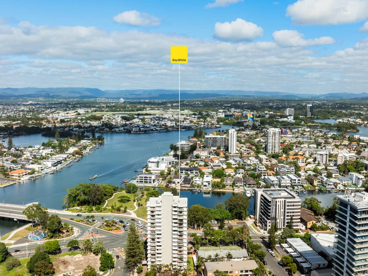 43 Enderley Avenue, SURFERS PARADISE - Thumbnail 15