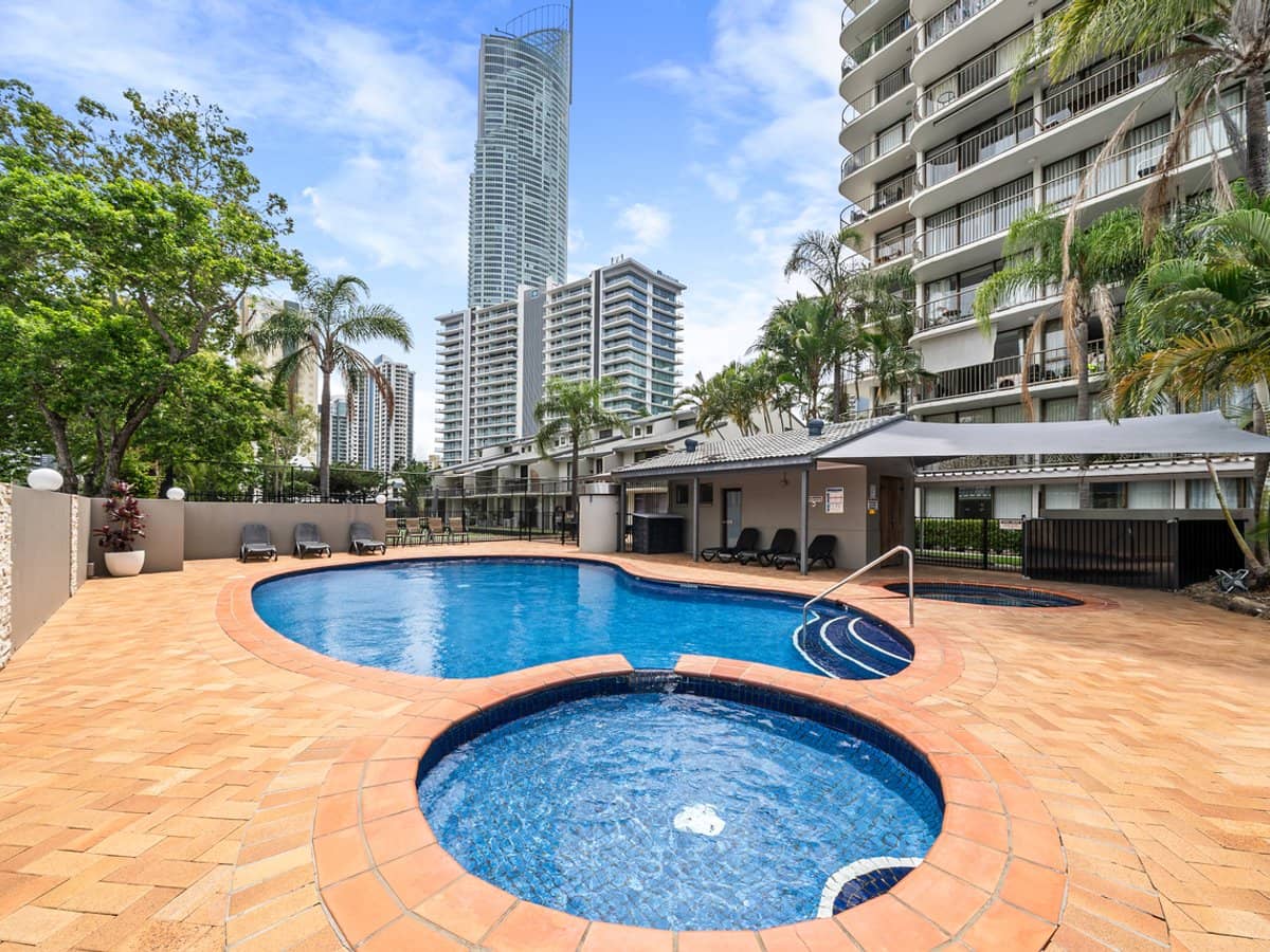 43 Enderley Avenue, SURFERS PARADISE - Thumbnail 16