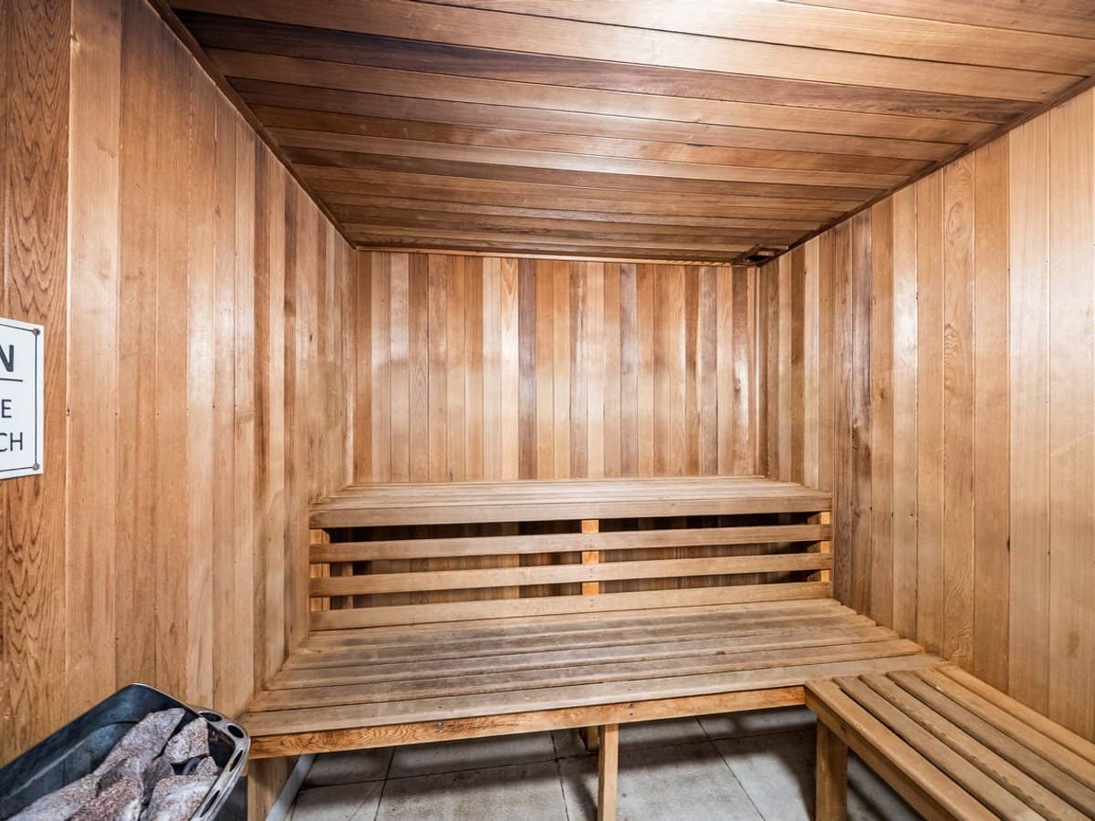 43 Enderley Avenue, SURFERS PARADISE - Thumbnail 17