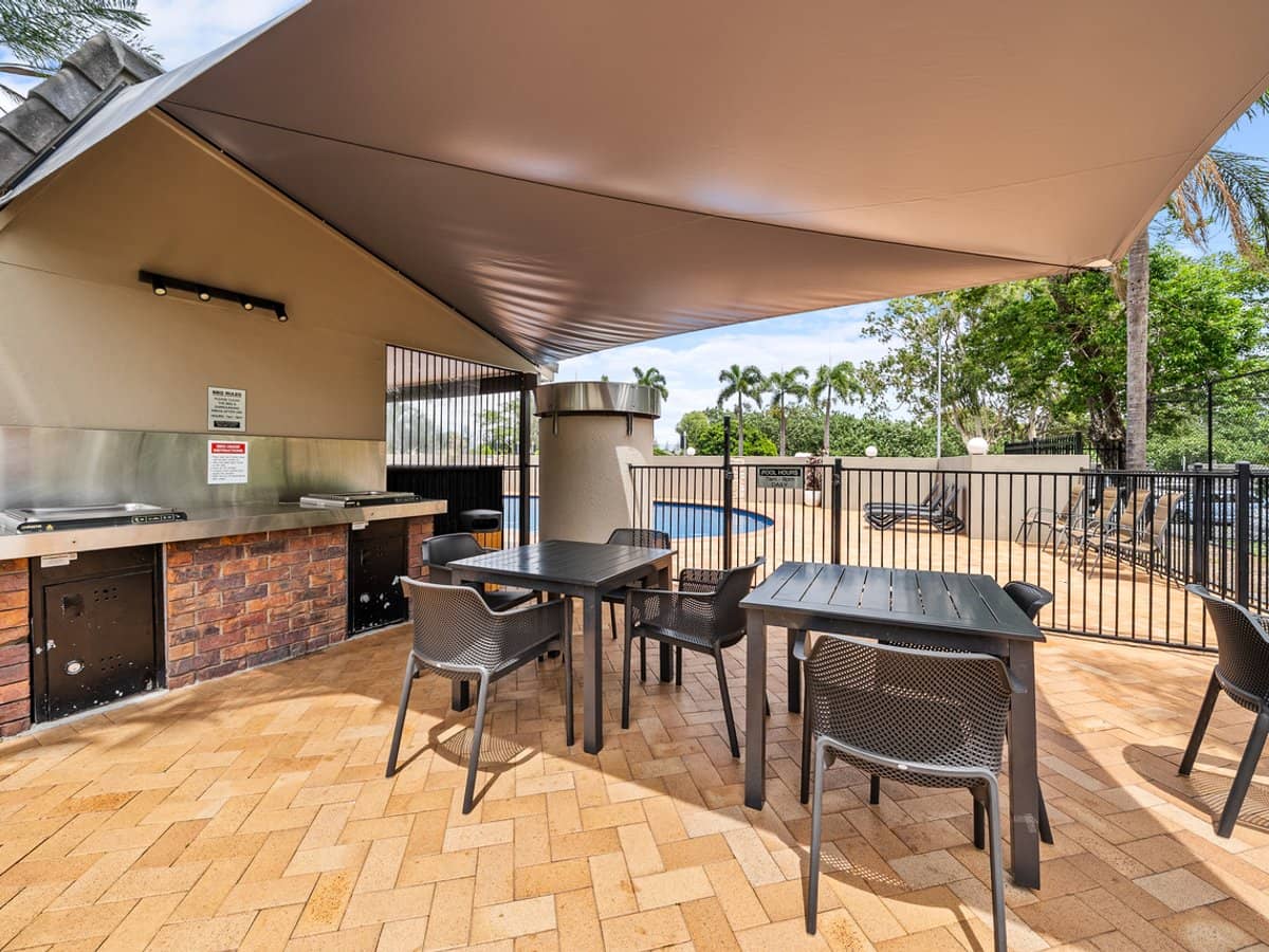 43 Enderley Avenue, SURFERS PARADISE - Thumbnail 19