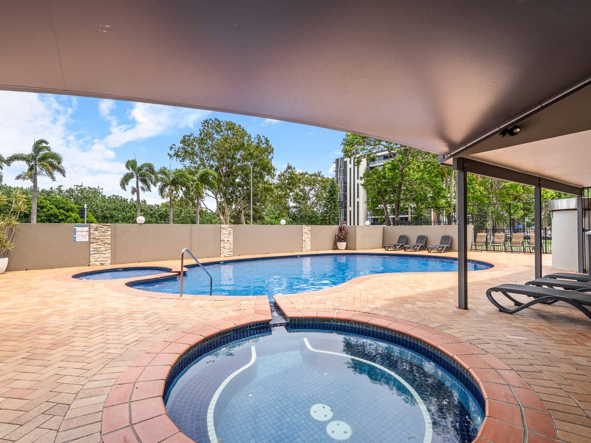 43 Enderley Avenue, SURFERS PARADISE - Thumbnail 21