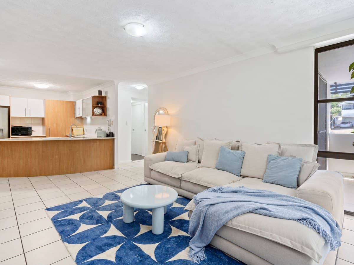 66 Mclean Street, COOLANGATTA - Thumbnail 13