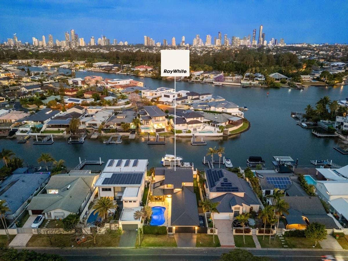 73 Campbell Street, BUNDALL - Thumbnail 1