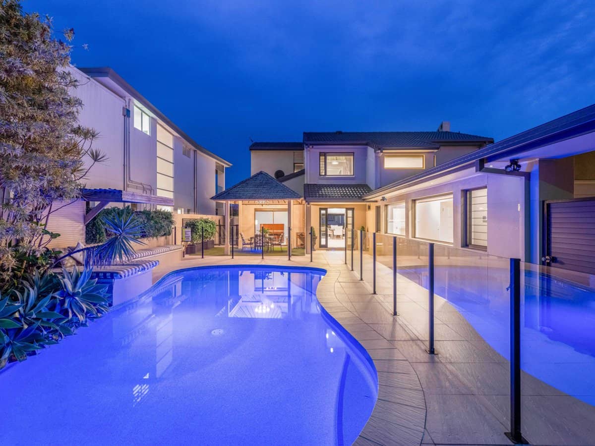 73 Campbell Street, BUNDALL - Thumbnail 2