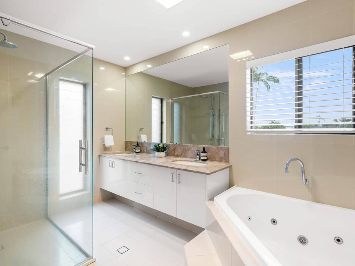 73 Campbell Street, BUNDALL - Thumbnail 16