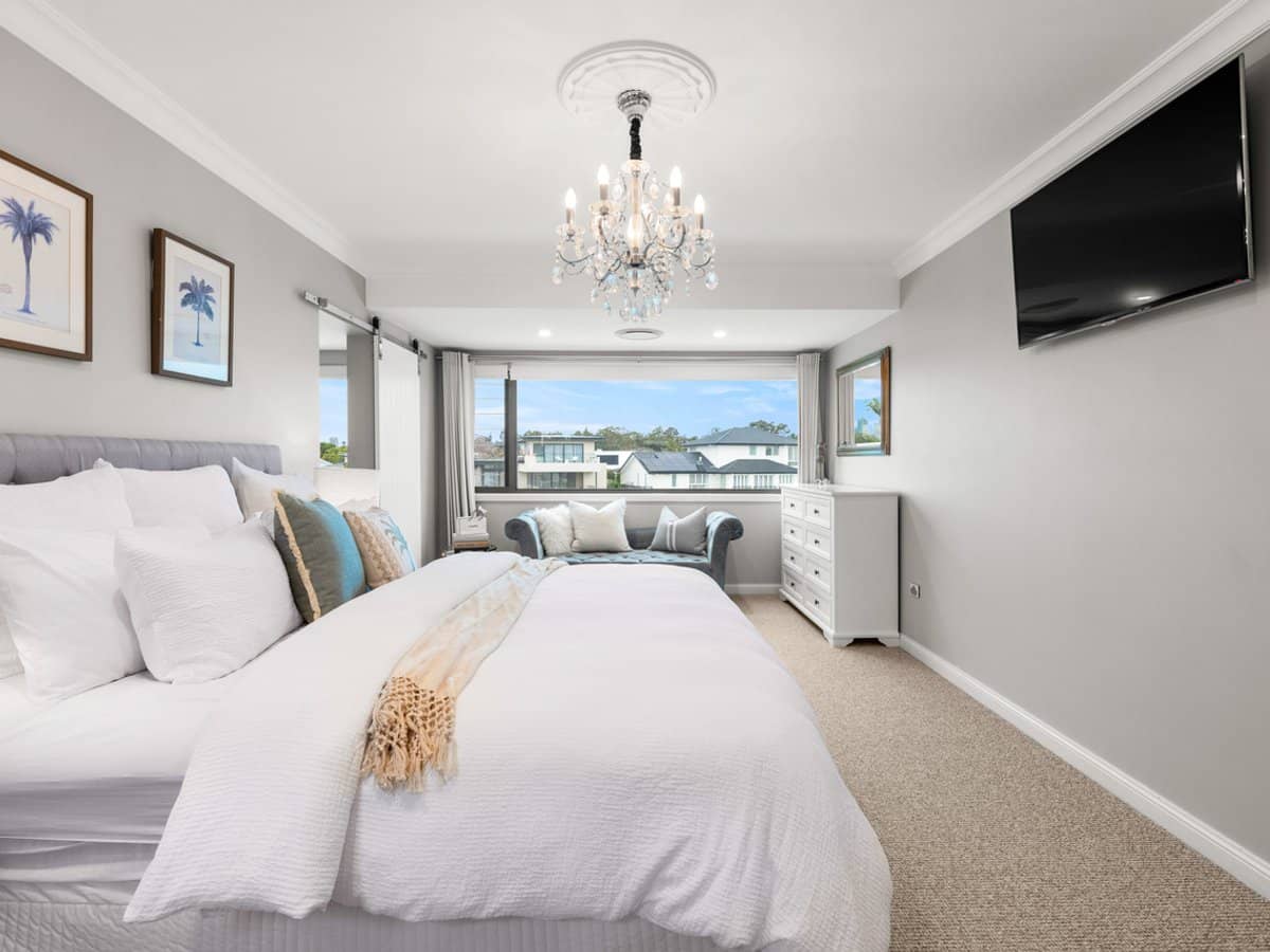 73 Campbell Street, BUNDALL - Thumbnail 18