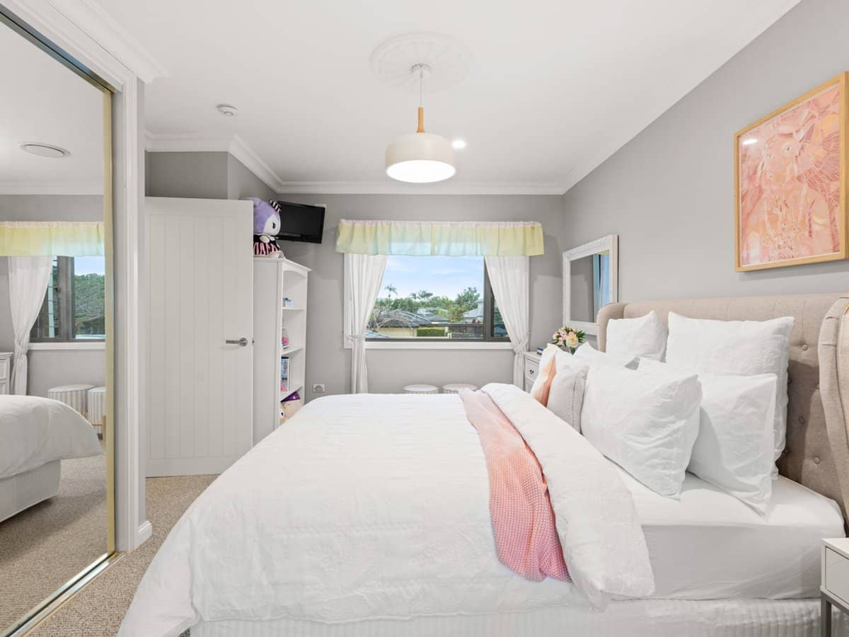 73 Campbell Street, BUNDALL - Thumbnail 19