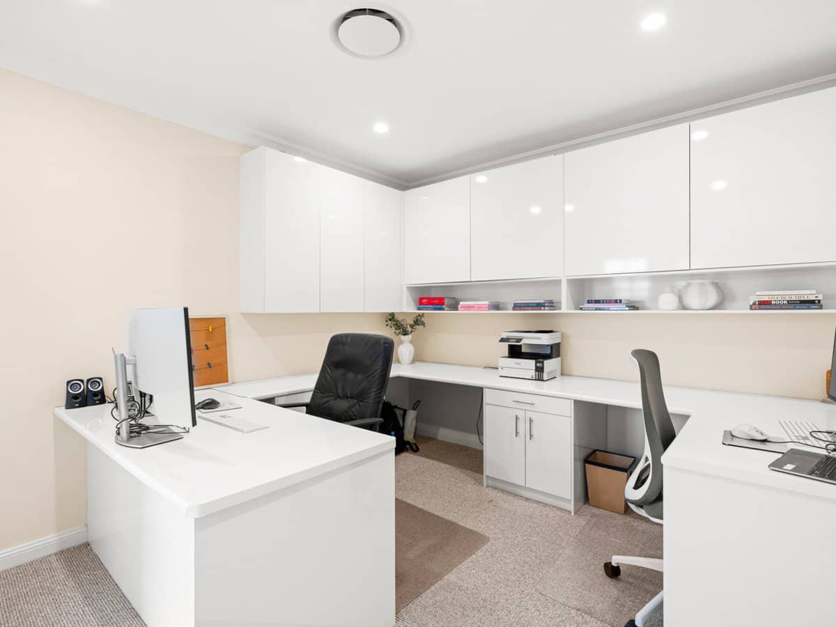 73 Campbell Street, BUNDALL - Thumbnail 24