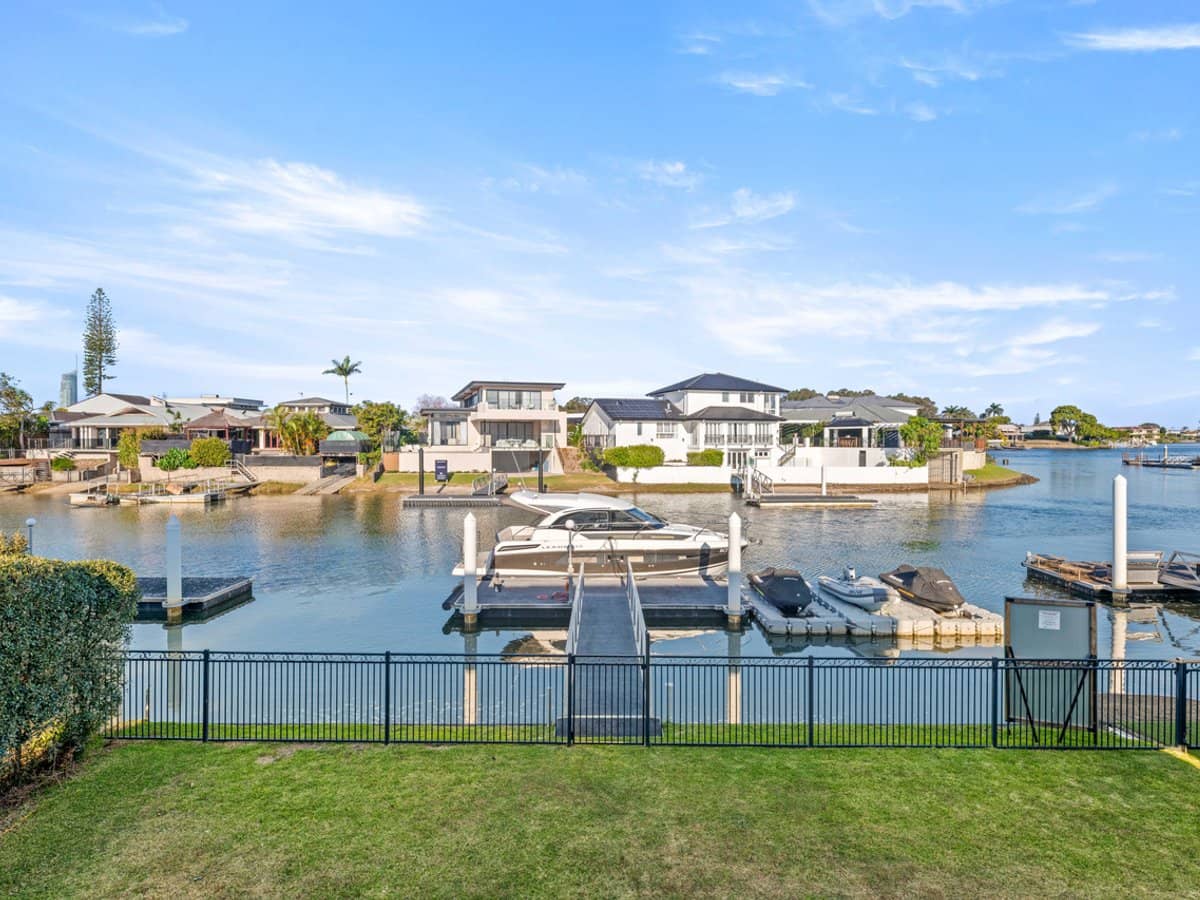 73 Campbell Street, BUNDALL - Thumbnail 26