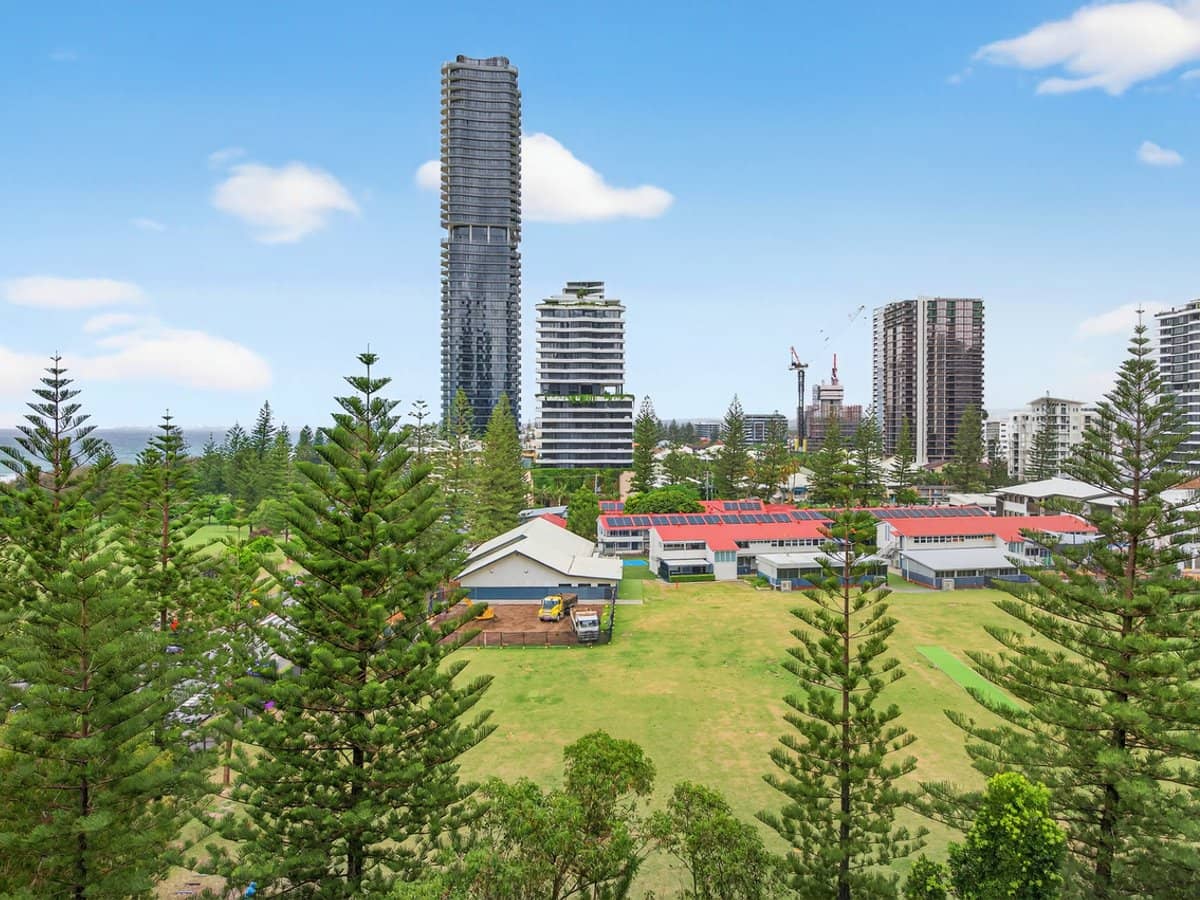 185 Old Burleigh Road, BROADBEACH - Thumbnail 3
