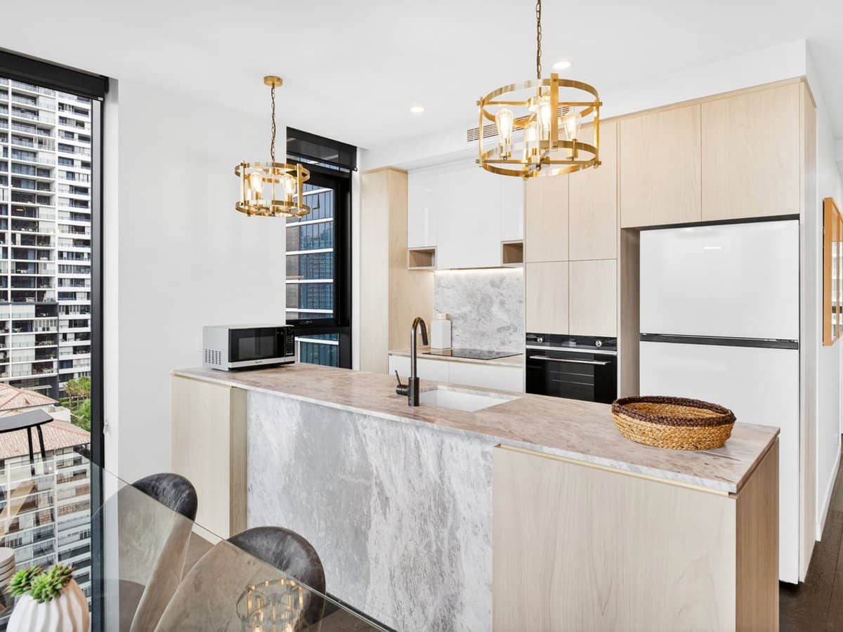 185 Old Burleigh Road, BROADBEACH - Thumbnail 6