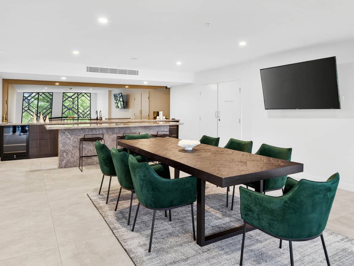 185 Old Burleigh Road, BROADBEACH - Thumbnail 15