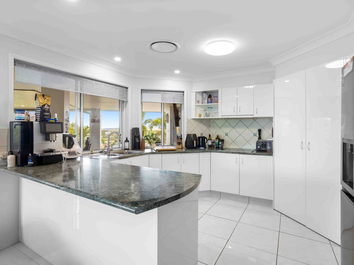 17 Yaldara Street, Pacific Pines - Thumbnail 11