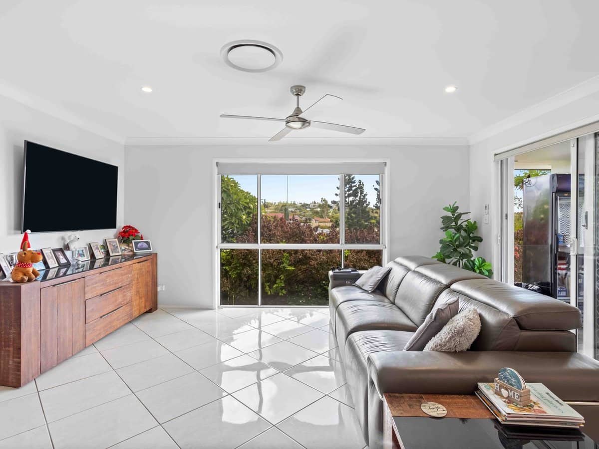 17 Yaldara Street, Pacific Pines - Thumbnail 13